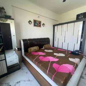 Bedroom Image of 1575 Sq.ft 3 BHK Apartment / Flat for sale in Saket Heaven, Nana Chiloda Ahmedabad for Rs. 5300000