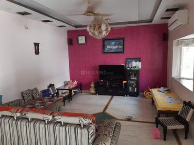 Hall Image of 2500 Sq.ft 5 BHK Independent House for rent in Sunpharma Road Vadodara for Rs. 40000
