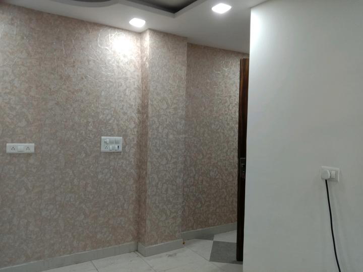 Govindpuri Main Image 1