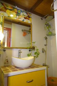Bathroom Image of 1632 Sq.ft 3 BHK Apartment / Flat for sale in Arshie Complex, Andheri West Mumbai for Rs. 35000000