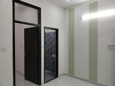 Living Room Image of 800 Sq.ft 2 BHK Apartment / Flat for sale in CI Golf City, Kambakshpur Noida for Rs. 3085000