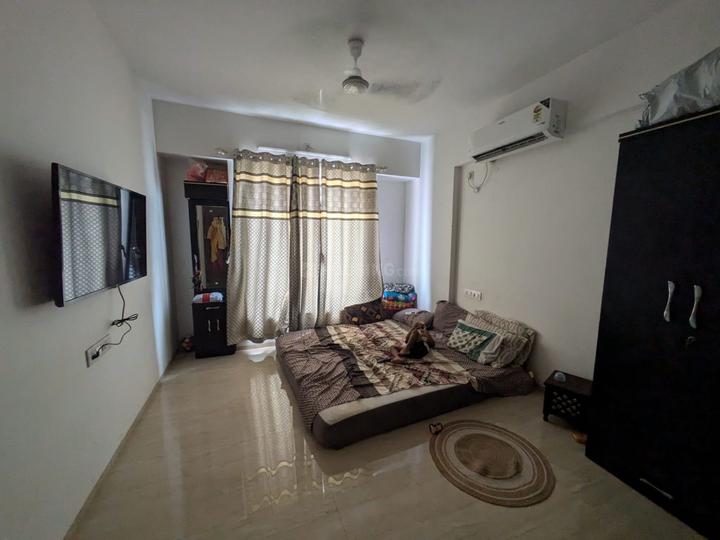 Golden Winds Main Image 1