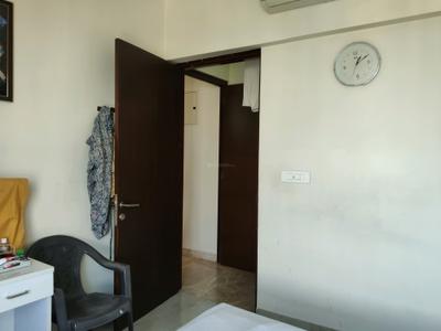 Bedroom Image of 1000 Sq.ft 2 BHK Apartment / Flat for sale in Lodha Luxuria, Thane West Thane for Rs. 20000000