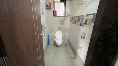 Image of 1050 Sq.ft 2 BHK Apartment / Flat for rent in Suyog Space, Wakad, Pune for Rs. 40000