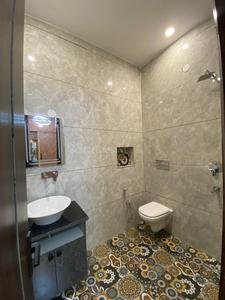 Bathroom Image of 1950 Sq.ft 3 BHK Apartment / Flat for sale in Alaknanda Maxxus Eden Estate, Utrathiya Zirakpur for Rs. 9200000