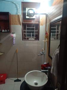 Bathroom Image of 1025 Sq.ft 2.5 BHK Apartment / Flat for sale in Gaurs Homes Elegante, Govindpuram Ghaziabad for Rs. 5800000