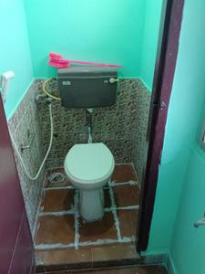 Bathroom Image of 850 Sq.ft 2 BHK Apartment / Flat for rent in Madipakkam Chennai for Rs. 22000