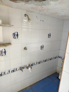 Bathroom Image of 738 Sq.ft 2 BHK Duplex for rent in Madhapar Rajkot for Rs. 12500