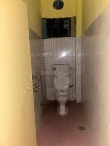 Bathroom Image of 1000 Sq.ft 2 BHK Apartment / Flat for rent in Indravati Colony Raipur for Rs. 15000