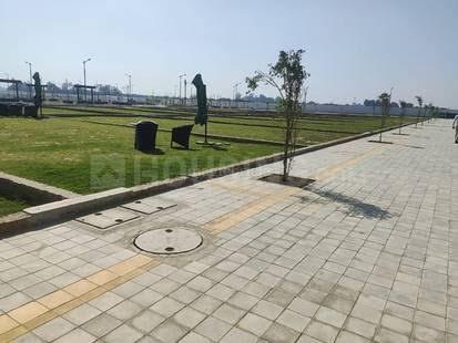 Sushant Golf City Main Image 1