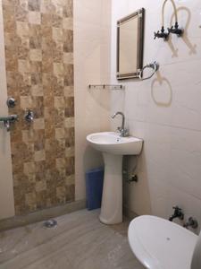 Bedroom Two Image of 1200 Sq.ft 3 BHK Builder Floor for rent in Vikaspuri New Delhi for Rs. 32000