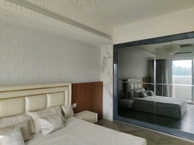 Bedroom Image of 2200 Sq.ft 3 BHK Apartment / Flat for sale in Emaar MGF The Palm Drive, Sector 66 Gurgaon for Rs. 43500000