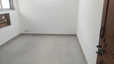 Bedroom Image of 1300 Sq.ft 3 BHK Apartment / Flat for rent in Aamarpali Apartments, Patparganj New Delhi for Rs. 40000
