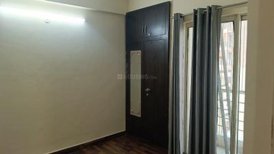 Bedroom Image of 959 Sq.ft 2 BHK Apartment / Flat for rent in Paras Tierea, Sector 137 Noida for Rs. 22000