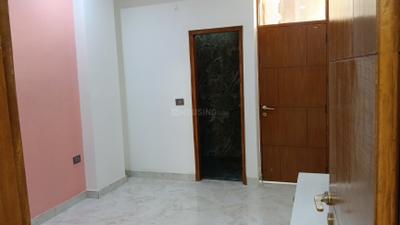 Bedroom Image of 1450 Sq.ft 3 BHK Apartment / Flat for sale in Avenue 1, Sector 73 Noida for Rs. 5300000