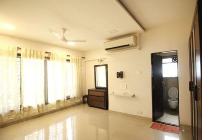 Hall Image of 2750 Sq.ft 4 BHK Apartment / Flat for sale in ML Nivant Chs Ltd, Vile Parle West Mumbai for Rs. 110000000