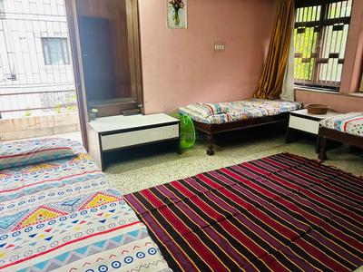 Bedroom Image of Girls PG in Alkapuri, Vadodara