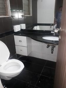 Bathroom Image of 1000 Sq.ft 2 BHK Apartment / Flat for sale in Kumar Kruti, Kalyani Nagar Pune for Rs. 14000000