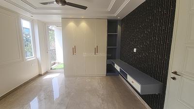 Bedroom Image of 1620 Sq.ft 3 BHK Builder Floor for sale in Surajmal Vihar New Delhi for Rs. 33000000