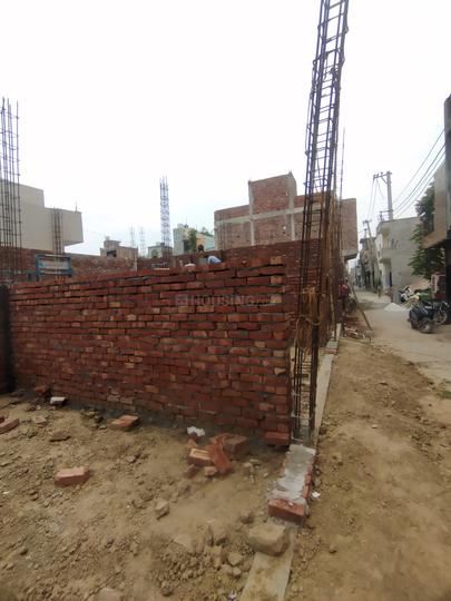Block C, Sector 105 Main Image 1