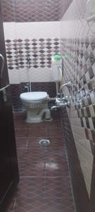 Bathroom Image of 450 Sq.ft 1 BHK Duplex for rent in Khilwat Hyderabad for Rs. 12000