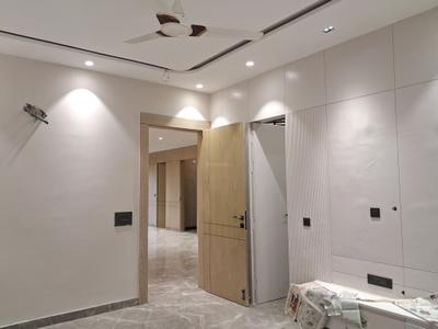 Bedroom Image of 2700 Sq.ft 4 BHK Builder Floor for sale in Paschim Vihar New Delhi for Rs. 65000000