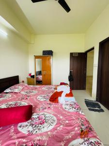 Bedroom Image of 1470 Sq.ft 3 BHK Apartment / Flat for sale in Dwarkesh Opulence, Tragad Ahmedabad for Rs. 9850000