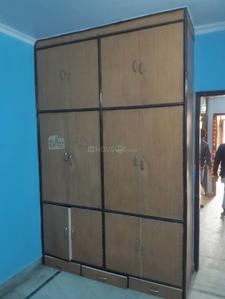 Bedroom Image of 800 Sq.ft 2 BHK Builder Floor for rent in Preet Vihar New Delhi for Rs. 15000