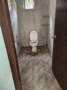 Bathroom Image of 1000 Sq.ft 2 BHK Apartment / Flat for rent in Narayanguda Hyderabad for Rs. 30000