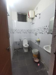 Bathroom Image of 1250 Sq.ft 2 BHK Apartment / Flat for rent in Ramamurthy Nagar Bengaluru for Rs. 35000