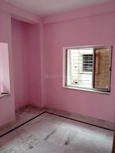Bedroom Image of 650 Sq.ft 2 BHK Independent House for rent in Barisha Kolkata for Rs. 12000
