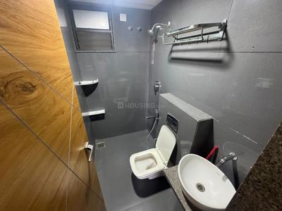 Bathroom Image of 1550 Sq.ft 3 BHK Apartment / Flat for rent in Akshaj Caladium, Bhadaj Ahmedabad for Rs. 28000