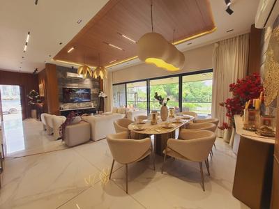 Hall Image of 2700 Sq.ft 4 BHK Apartment / Flat for sale in New Alkapuri Vadodara for Rs. 18500000