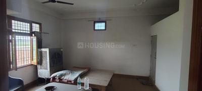 Bedroom Image of 1800 Sq.ft 4 BHK Builder Floor for rent in Kirtartara Mirzapur for Rs. 10000
