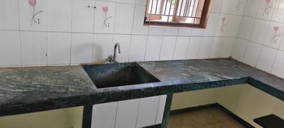 Kitchen Image of 3000 Sq.ft 2 BHK Independent House for rent in Thalakkarai Pollachi for Rs. 11000