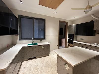 Bathroom Image of 11250 Sq.ft 6 BHK Farm House for sale in DLF Farms New Delhi for Rs. 200000000