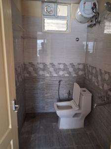 Bathroom Image of 675 Sq.ft 1 BHK Apartment / Flat for rent in Kasturi Nagar Bengaluru for Rs. 19000