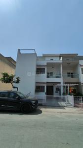 Image of 3008 Sq.ft 4.5 BHK Villa for rent in Paramount Golfforeste Villas, Surajpur, Greater Noida for Rs. 65000
