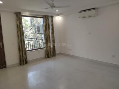 Bedroom Image of 4500 Sq.ft 4 BHK Builder Floor for rent in Maharani Bagh New Delhi for Rs. 350000
