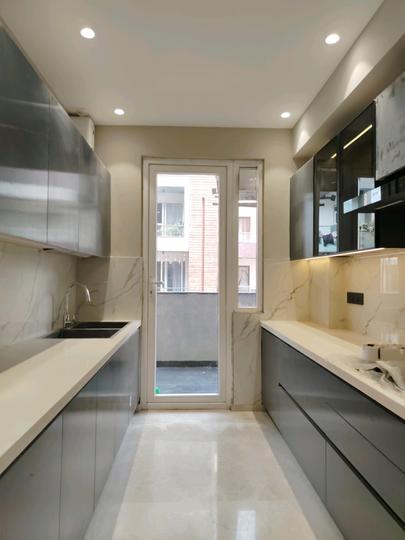 Private builder floor Sector 82 Main Image 1