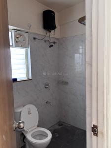 Bathroom Image of 950 Sq.ft 2 BHK Apartment / Flat for rent in Kumar Primrose C Building, Kharadi Pune for Rs. 43000
