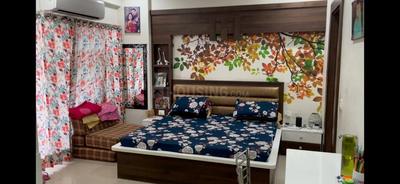 Bedroom Image of 2170 Sq.ft 4 BHK Apartment / Flat for sale in Gaur Cascades, Raj Nagar Extension Ghaziabad for Rs. 23500000
