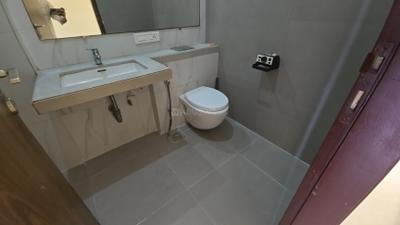 Image of 851 Sq.ft 2.5 BHK Apartment / Flat for sale in The Atmosphere, Mulund West, Mumbai for Rs. 24000000