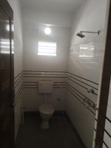 Bathroom Image of 850 Sq.ft 2 BHK Apartment / Flat for sale in Baguiati Kolkata for Rs. 2975000