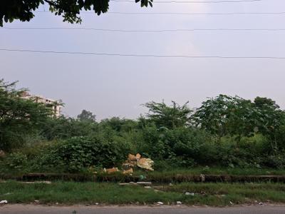 Image of 200 Sq.ft Residential Plot / Land for sale in Sector 104, Noida for Rs. 30000000