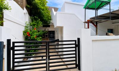 Building Image of 1800 Sq.ft 3 BHK Independent House for rent in Chandkheda Ahmedabad for Rs. 28000