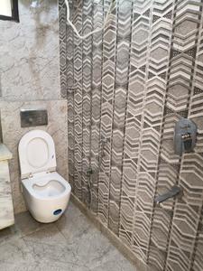 Common Bathroom Image of 750 Sq.ft 3 BHK Apartment / Flat for sale in Conscient Habitat 102, Sector 102 Gurgaon for Rs. 8500000