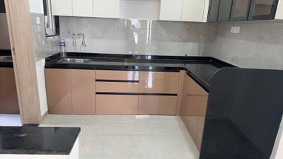 Kitchen Image of 850 Sq.ft 2 BHK Apartment / Flat for rent in Zen Elite, Kharadi Pune for Rs. 45000