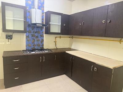Kitchen Image of 4500 Sq.ft 3 BHK Builder Floor for rent in Sukhdev Vihar New Delhi for Rs. 100000