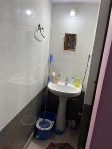 Bathroom Image of 800 Sq.ft 2 BHK Builder Floor for rent in Kithiganur Bengaluru for Rs. 15000